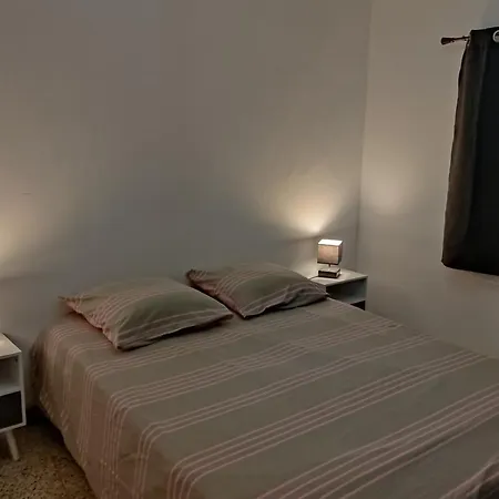 Apartmán Charming Appt Near The Herault